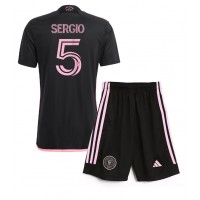 Camisa de Futebol Inter Miami Sergio Busquets #5 Equipamento Secundário Infantil 2024-25 Manga Curta (+ Calças curtas)